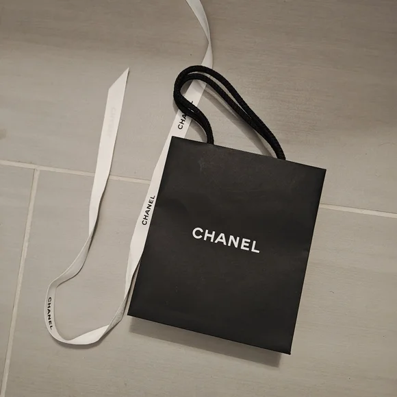 Chanel mini shopping bag - Picture 2 of 2